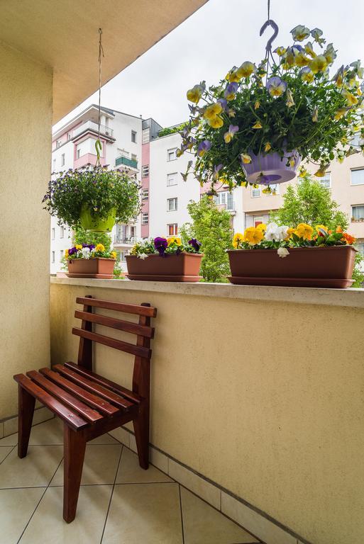 Lovely Corvin Apartment Budapest Ngoại thất bức ảnh