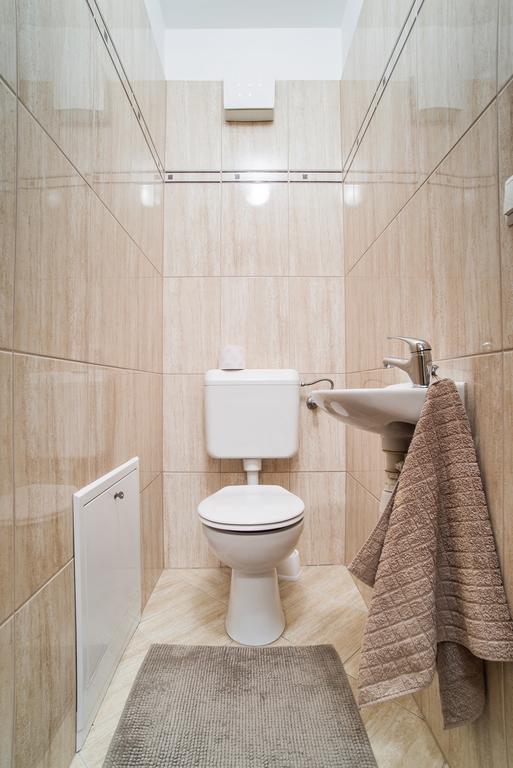Lovely Corvin Apartment Budapest Ngoại thất bức ảnh